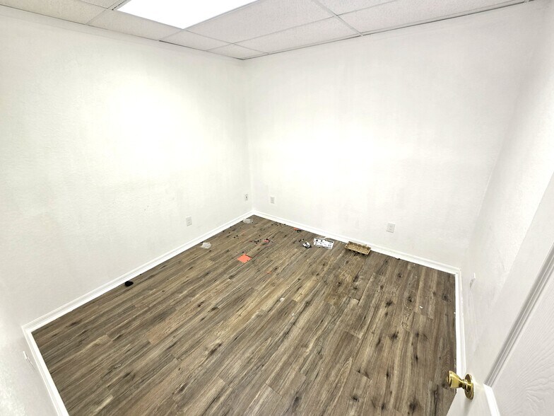 More Photos Of 7430-7448 S Us-1 Hwy, Port Saint Lucie Office For Lease