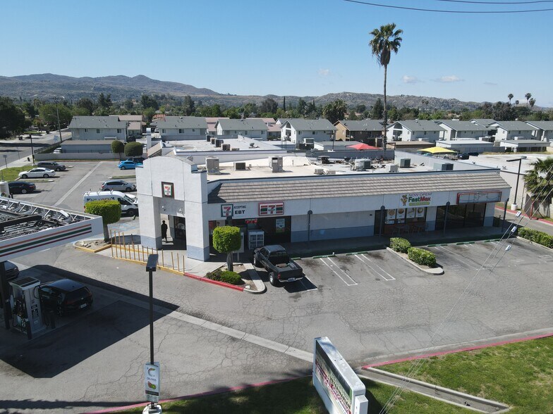More Photos Of 41995 Florida Ave, Hemet Unknown For Lease