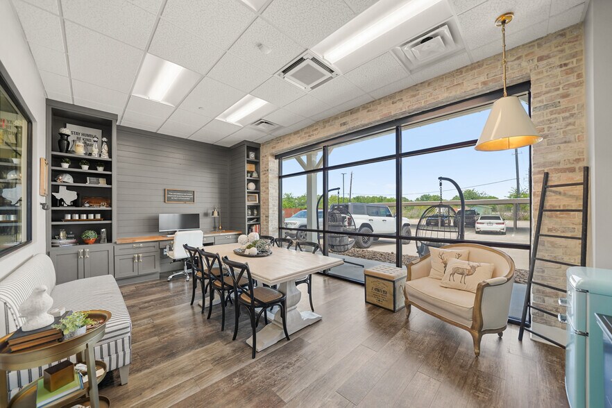 More Photos Of 4300 FM 2351 Rd, Friendswood Office For Lease