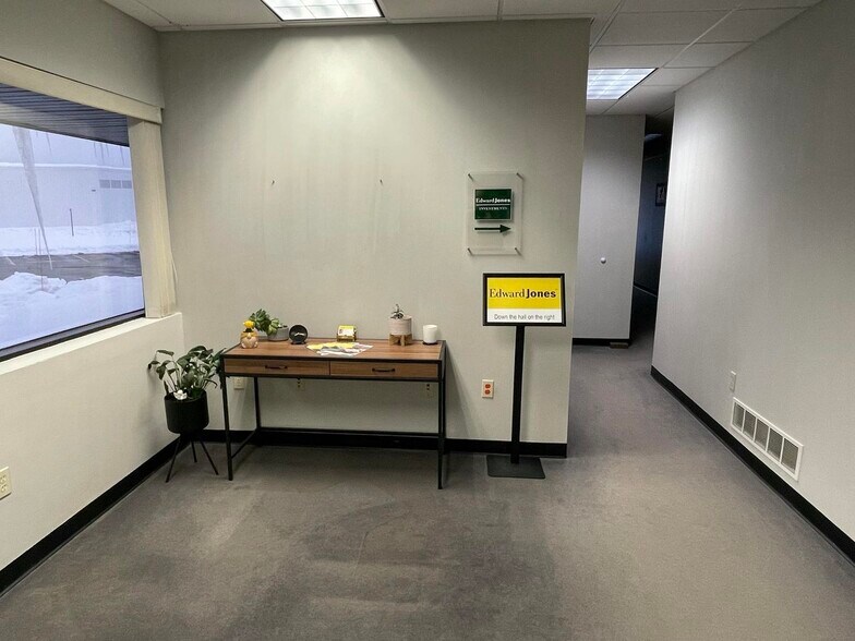 More Photos Of 2700 Davitt St, Sault Sainte Marie Office For Lease