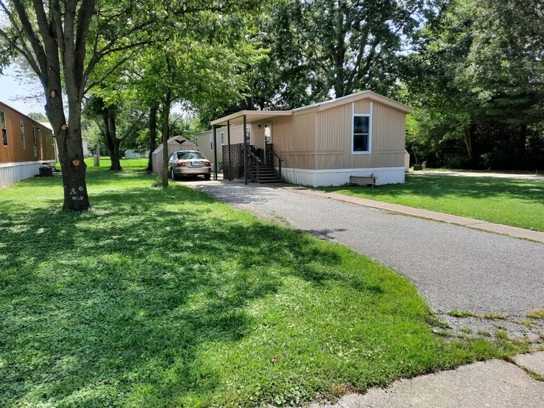 More Photos Of 321 N All Seasons Rd, Geff Manufactured Housing Mobile Home Park For Sale