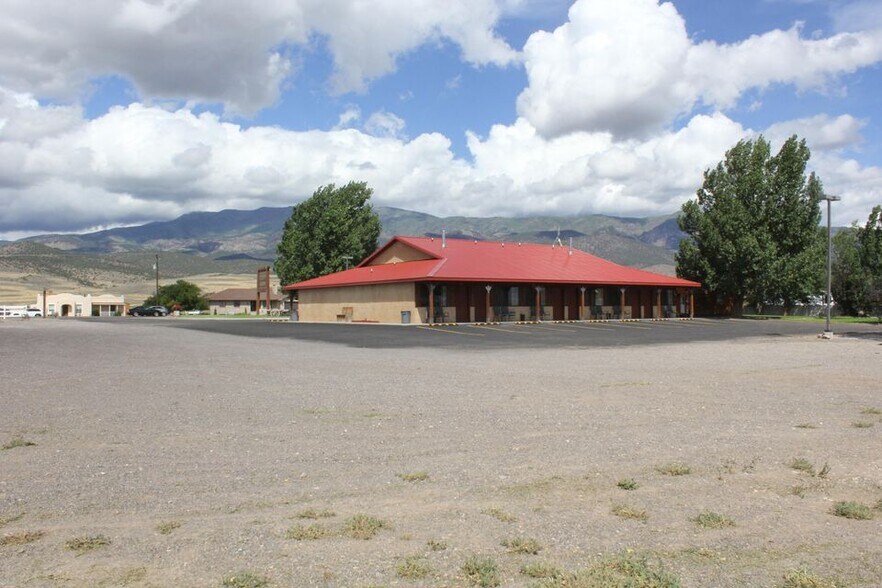 More Photos Of 339 S Highway 89, Circleville Hotel For Sale