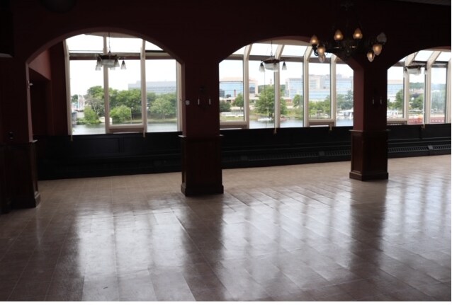 More Photos Of 7 Boston Tpke, Shrewsbury Restaurant For Lease