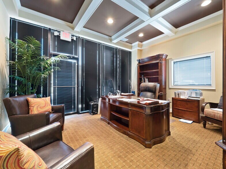 More Photos Of 5224 Palmero Ct, Buford Flex For Sale