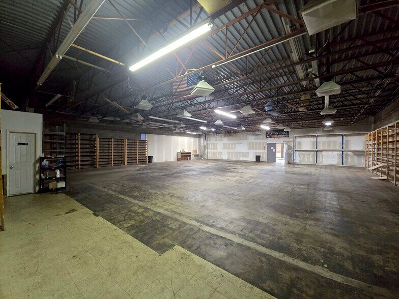 More Photos Of 100 N Railroad Ave, Wyoming General Retail For Lease