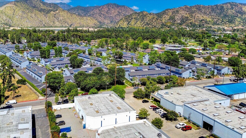More Photos Of 920 W 10th St, Azusa Warehouse For Sale