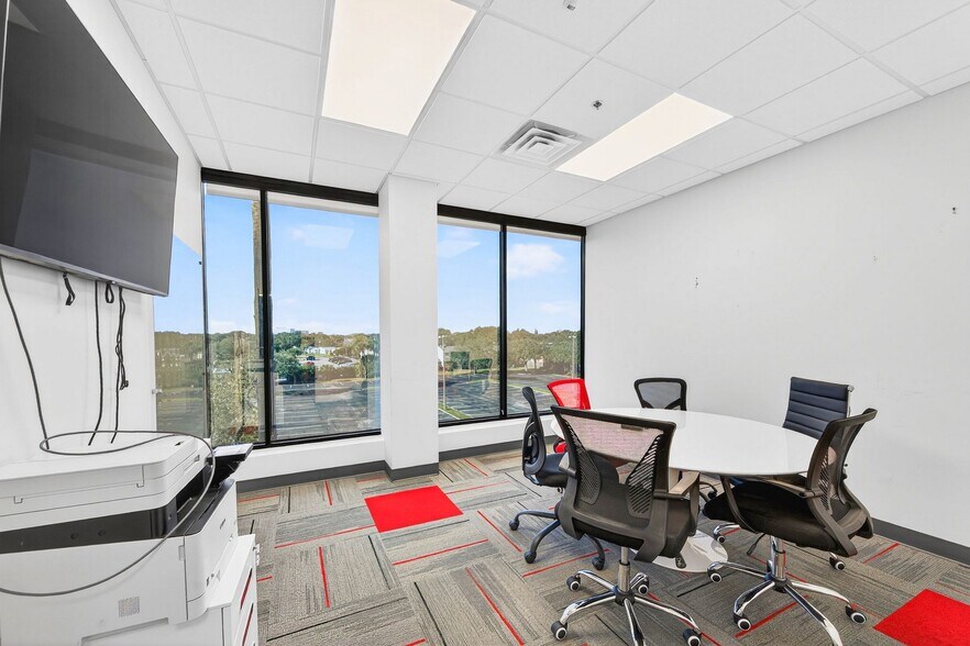 More Photos Of 930 S Harbor City Blvd SW, Melbourne Office For Sale