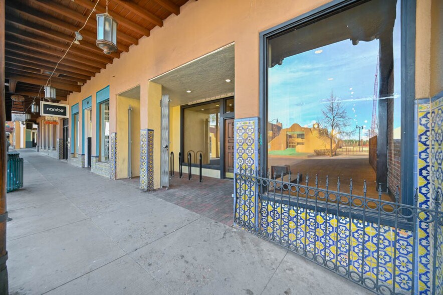 More Photos Of 106 W San Francisco St, Santa Fe General Retail For Lease