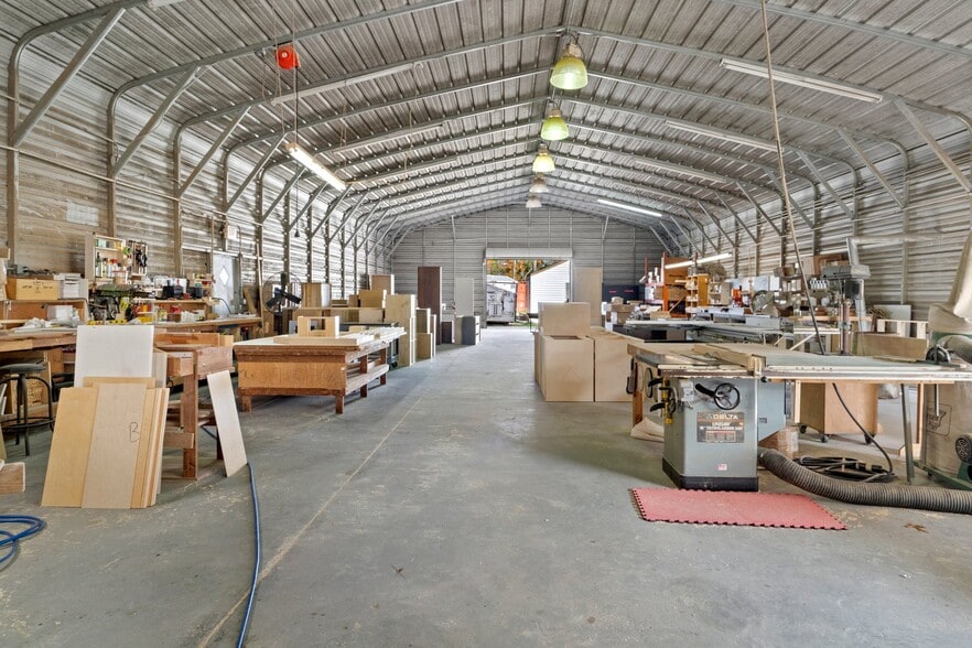 More Photos Of 9926 Denton Ave, Hudson Warehouse For Lease
