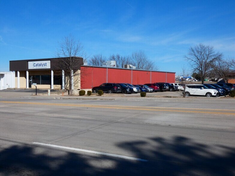 More Photos Of 5707-5719 Jenny Lind Rd, Fort Smith Storefront Retail Office For Sale