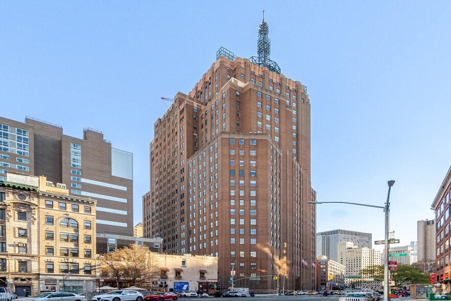 More Photos Of 32 Avenue of the Americas, New York Office For Lease