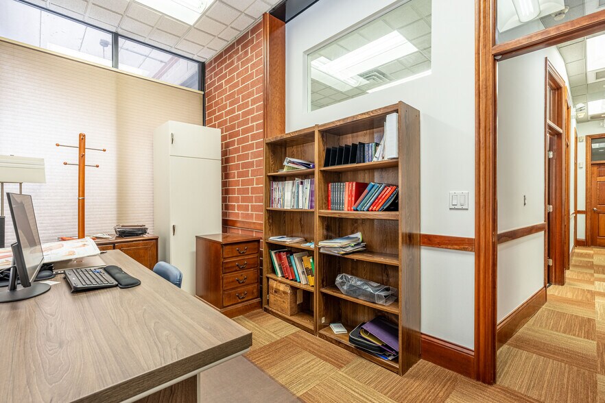 More Photos Of 2220 W Belmont Ave, Chicago Apartments For Sale