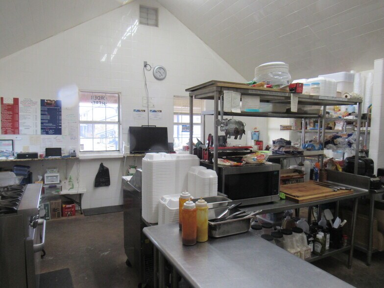 More Photos Of 75005 N Hwy 289, Pottsboro Hotel For Sale