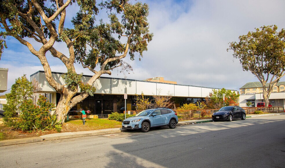 More Photos Of , Burlingame Flex For Sale