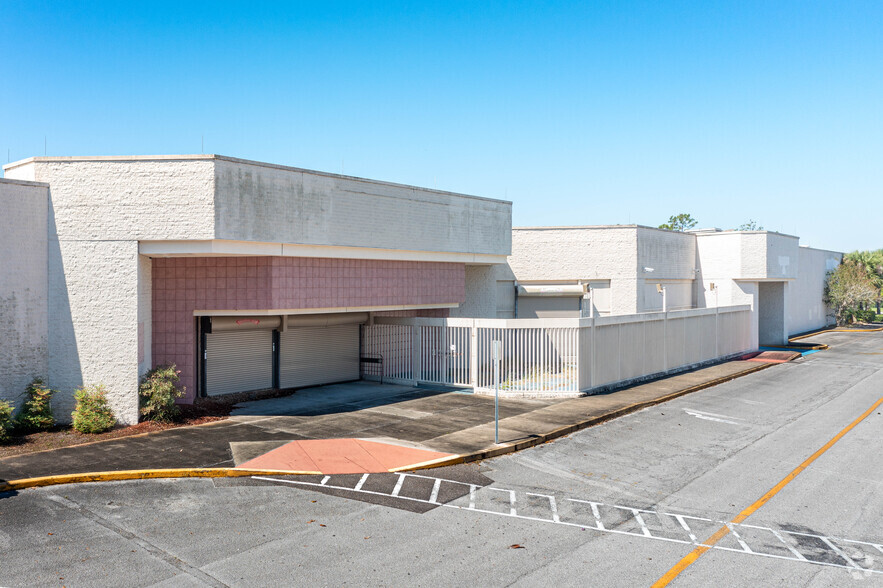 Primary Photo Of 3800 US Highway 98 N, Lakeland Department Store For Lease