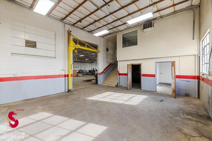 More Photos Of 4113 W Yellowstone Hwy, Casper Flex For Sale