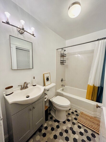 More Photos Of 625 Alleghany Ave, Staunton Apartments For Sale