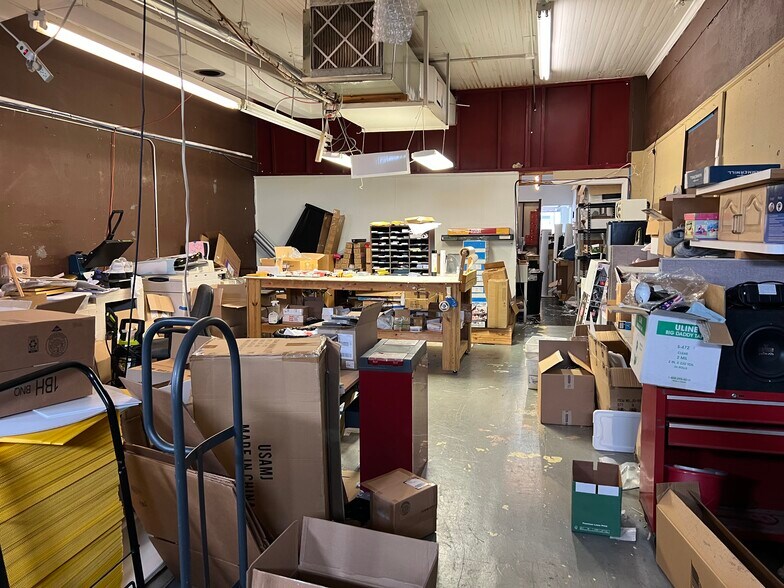 More Photos Of 79 E Main St, Buford Storefront For Sale