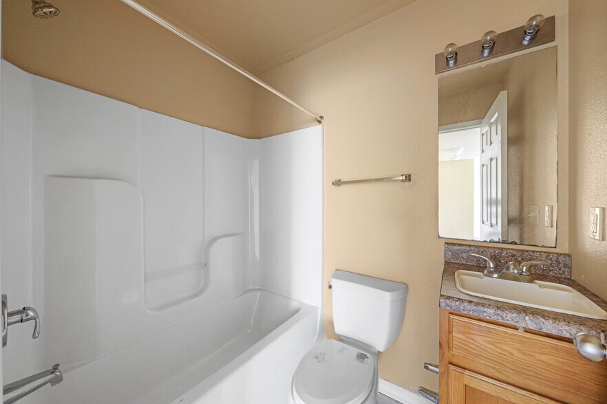 More Photos Of 5500 Hwy 75, Carville Apartments For Sale