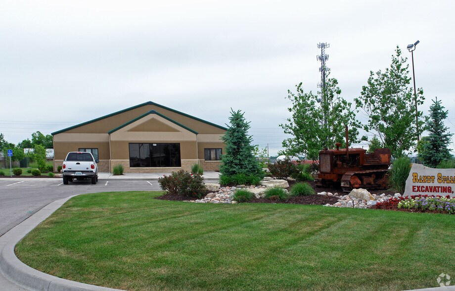 Primary Photo Of 17231 Bel-Ray Pl, Belton Office For Lease