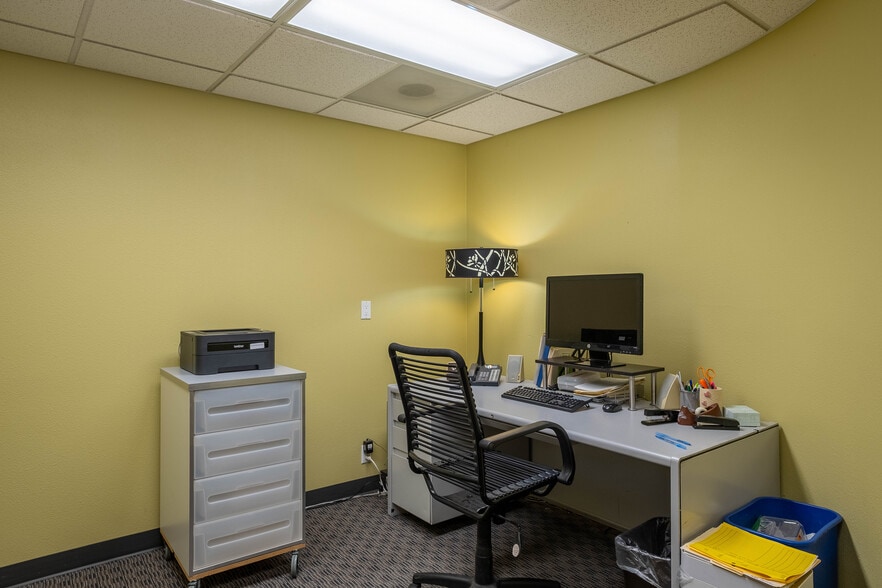 More Photos Of 5828 N Lombard, Portland Medical For Sale