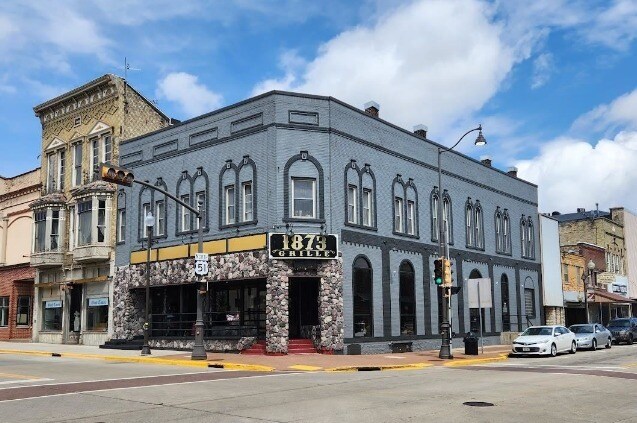 Primary Photo Of 301 Dewitt St, Portage Restaurant For Sale