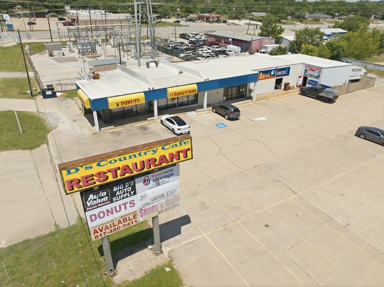 Primary Photo Of 103 Conveyor Dr, Joshua General Retail For Sale
