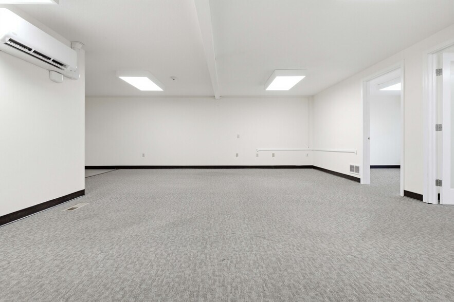 More Photos Of 73 Newton Rd, Plaistow Office Residential For Lease