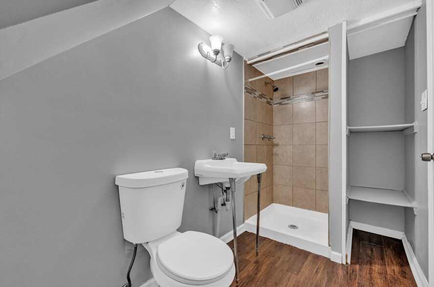 More Photos Of 4438 Pearl Rd, Cleveland Apartments For Sale