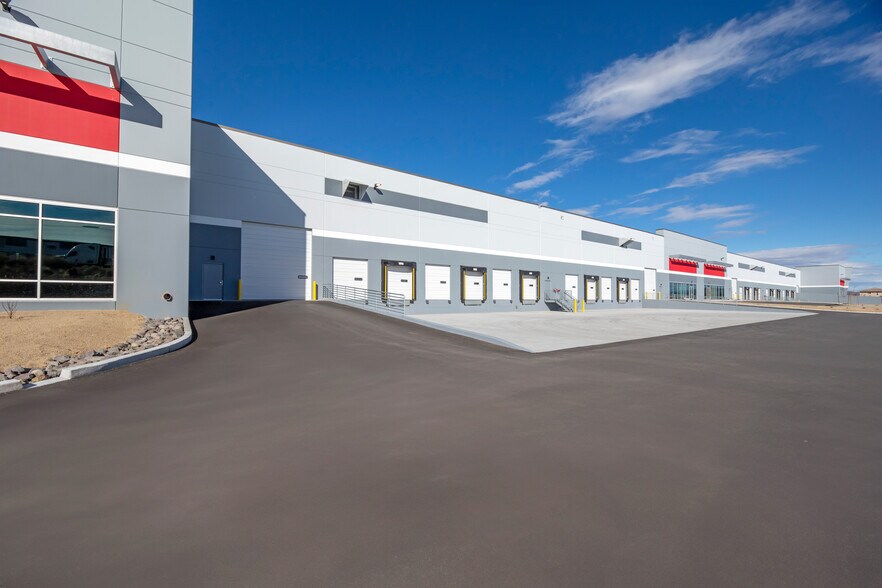More Photos Of 9835 N Virginia St, Reno Distribution For Lease