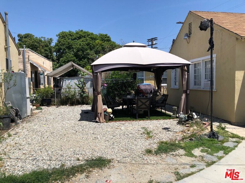 More Photos Of 1618 S Burnside Ave, Los Angeles Apartments For Sale