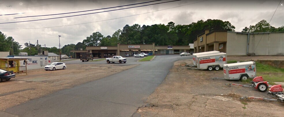 More Photos Of 112 W Main St, Homer Self Storage For Lease