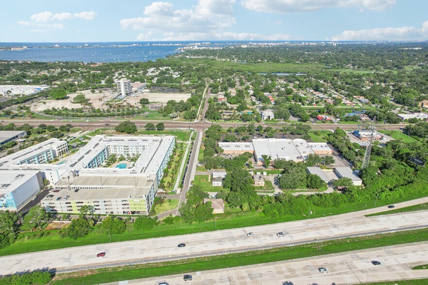 More Photos Of 3209 30th Ave S, Saint Petersburg Office For Sale