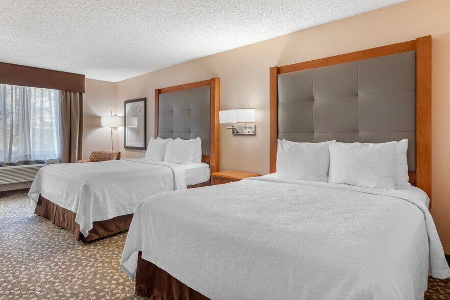 More Photos Of , Oak Harbor Hospitality For Sale