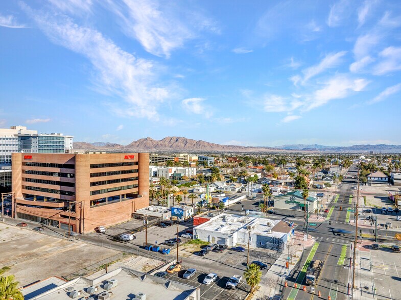 More Photos Of 616-628 S Las Vegas Blvd, Las Vegas General Retail For Lease