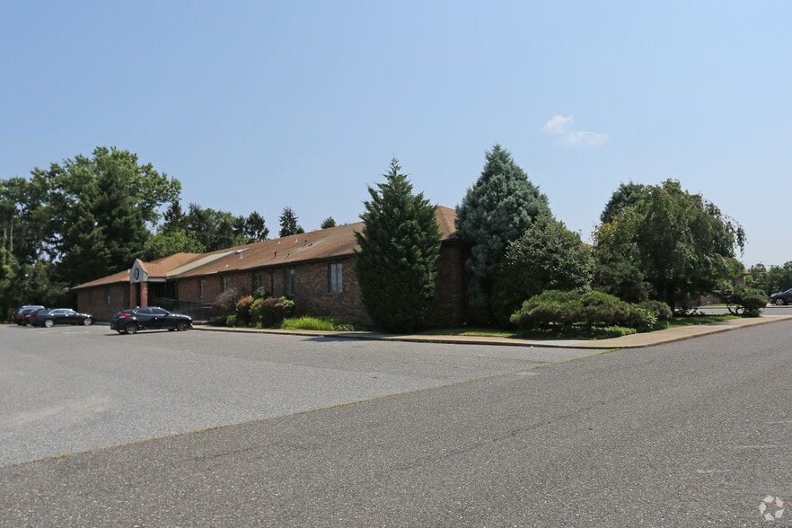 Primary Photo Of 432 Ganttown Rd, Sewell Medical For Lease