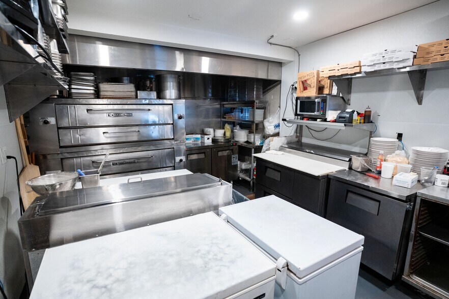 More Photos Of 227 Main St, Butler Restaurant For Sale