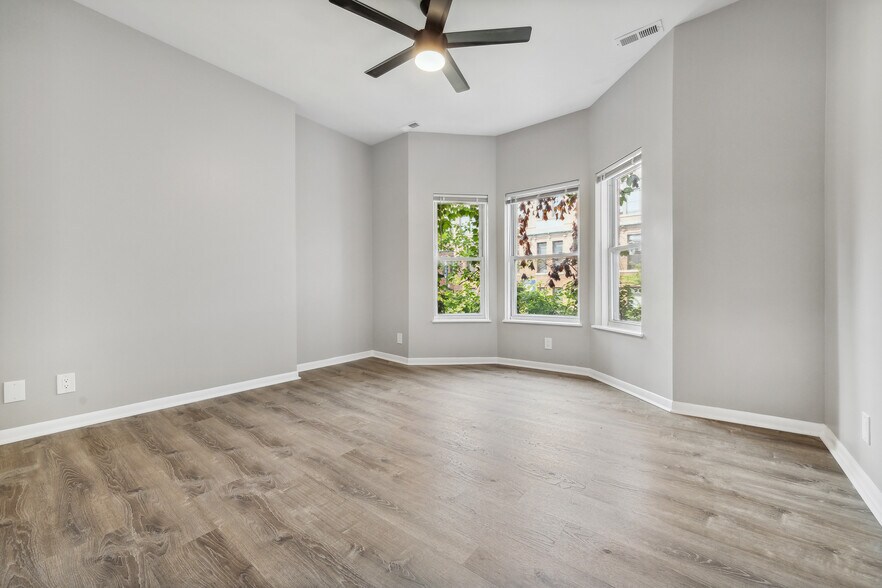 More Photos Of 2525 N Orchard St, Chicago Apartments For Sale