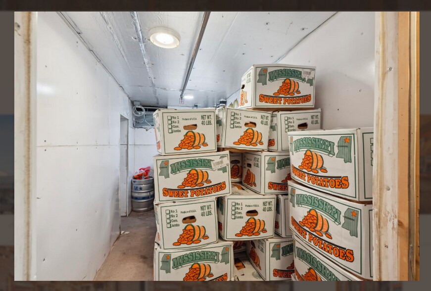 More Photos Of 238 S Broadway, Denver General Retail For Sale