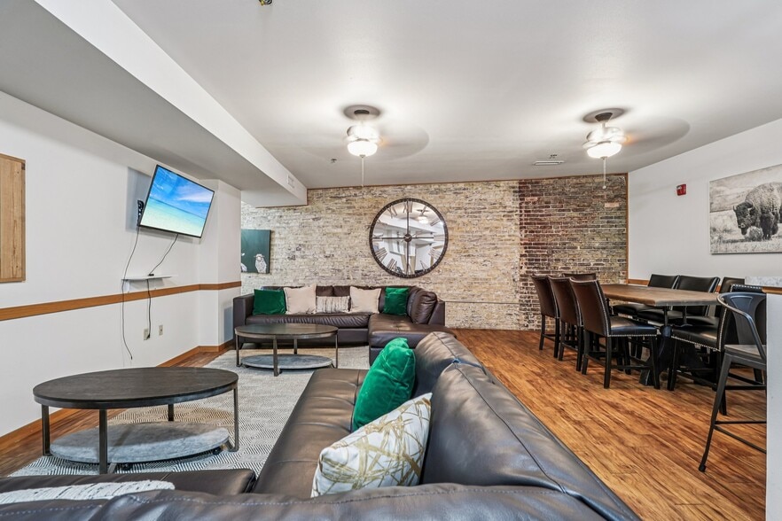 More Photos Of 134 Main St, Racine Apartments For Sale