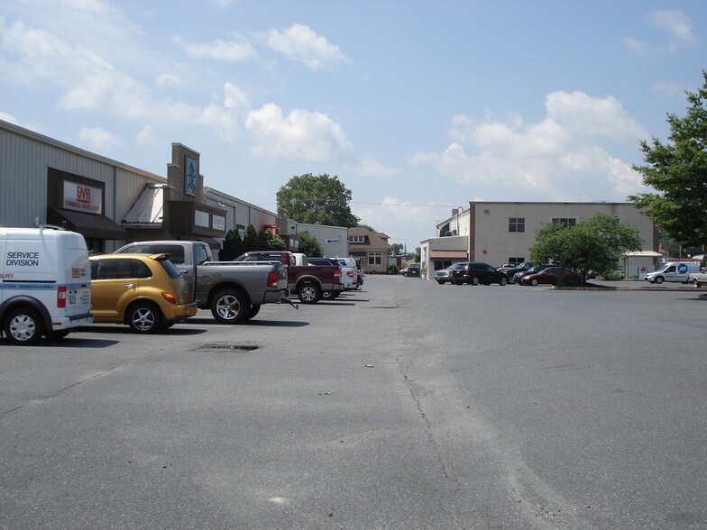 More Photos Of 801 N Salisbury Blvd, Salisbury Unknown For Lease