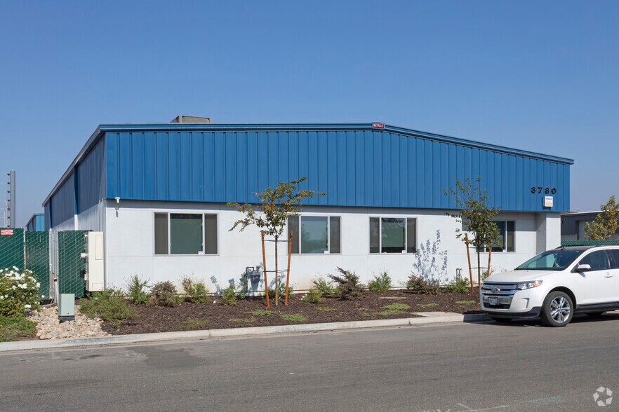 More Photos Of 3730 W Swift Ave, Fresno Coworking Space