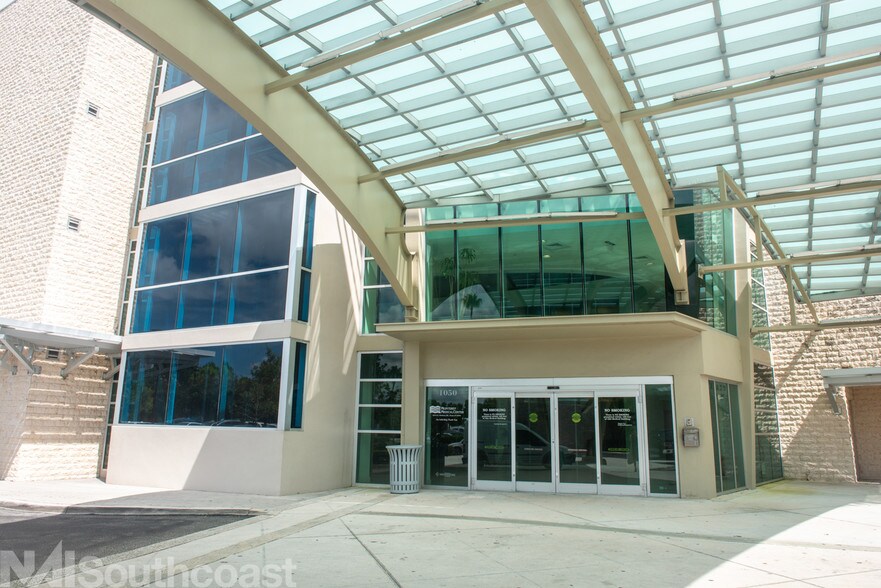 More Photos Of 1050 SE Monterey Rd, Stuart Medical For Lease