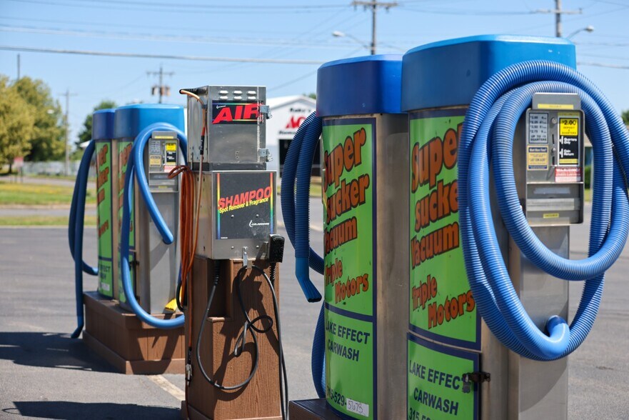 More Photos Of 145 George St, Oswego Carwash For Sale