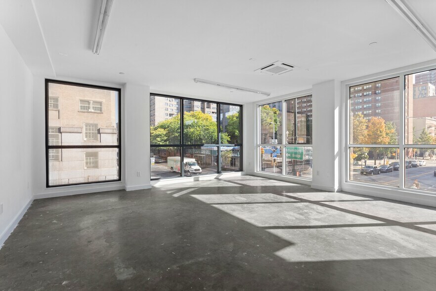 More Photos Of 355 Grand St, New York Apartments For Lease