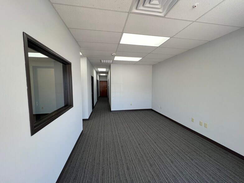 More Photos Of 7339-7341 Tower St, Richland Hills Warehouse For Sale