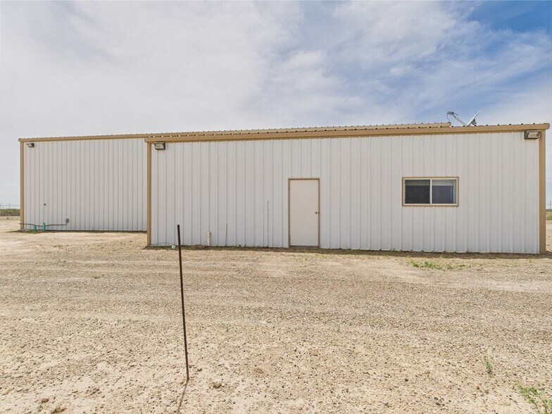 More Photos Of TBD County Road 160, Barstow Warehouse For Sale