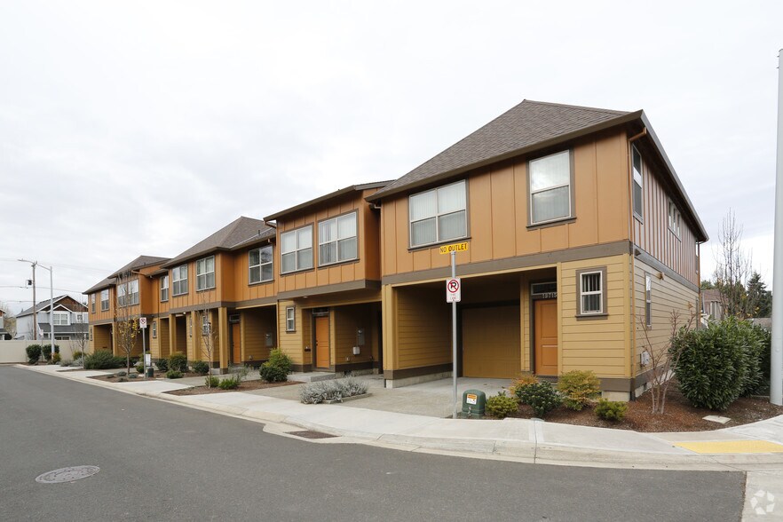 More Photos Of 19731 SW Athena Ct, Aloha Apartments For Sale