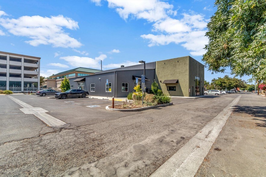 More Photos Of 912 5th St, Davis Coworking Space