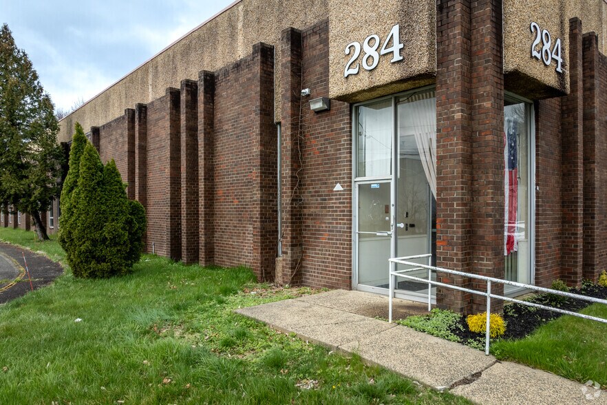 More Photos Of 284 Sheffield St, Mountainside Light Manufacturing For Lease